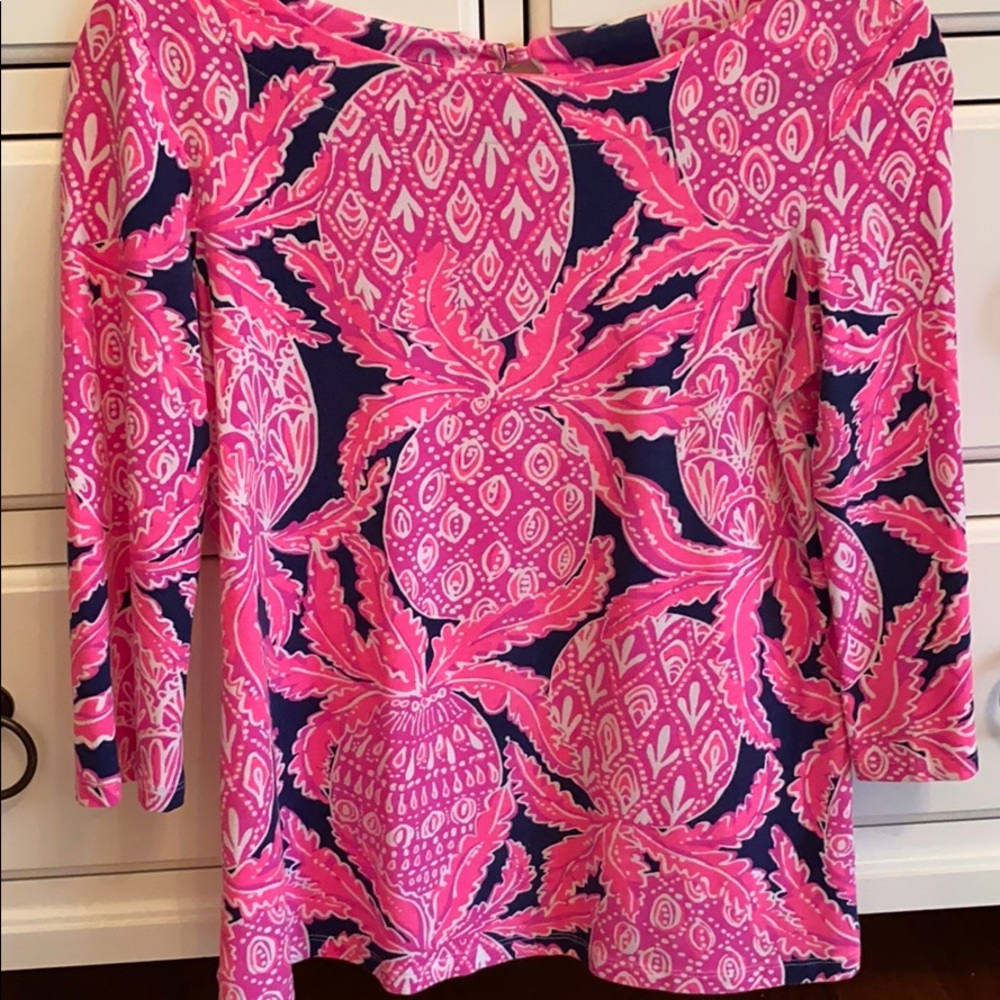 Lilly Pulitzer pineapple 🍍 shirt